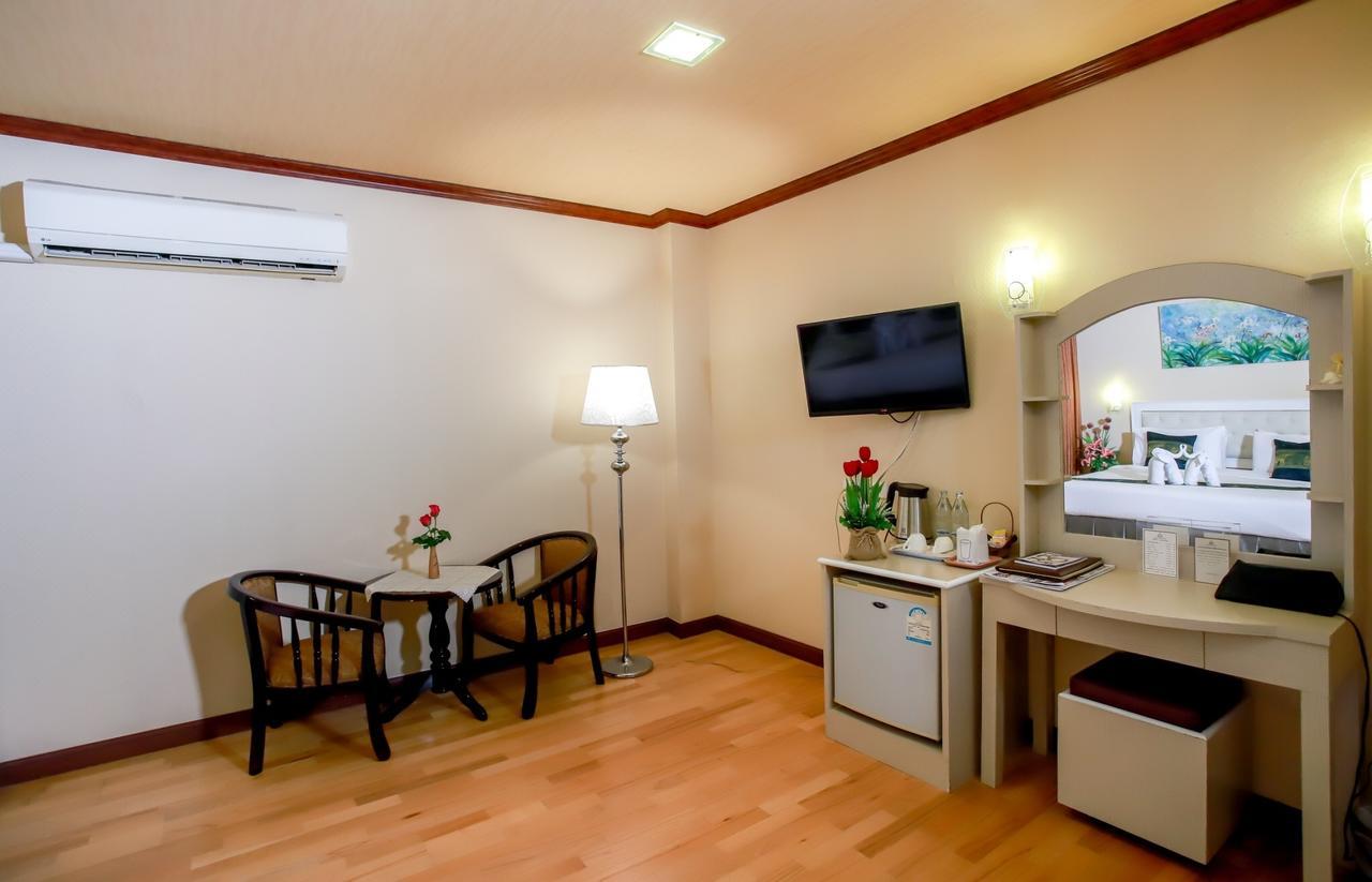 Korat Hotel - Sha Plus Nakhonratchasima Zewnętrze zdjęcie