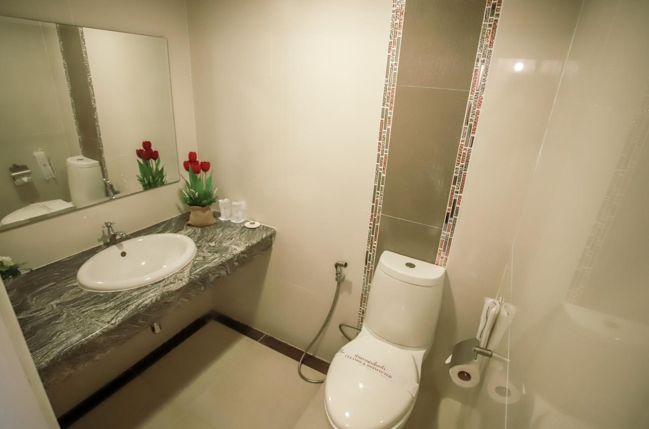 Korat Hotel - Sha Plus Nakhonratchasima Zewnętrze zdjęcie