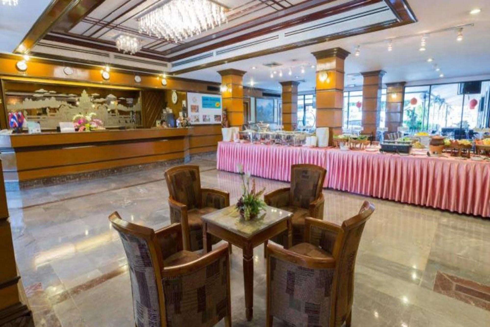 Korat Hotel - Sha Plus Nakhonratchasima Zewnętrze zdjęcie